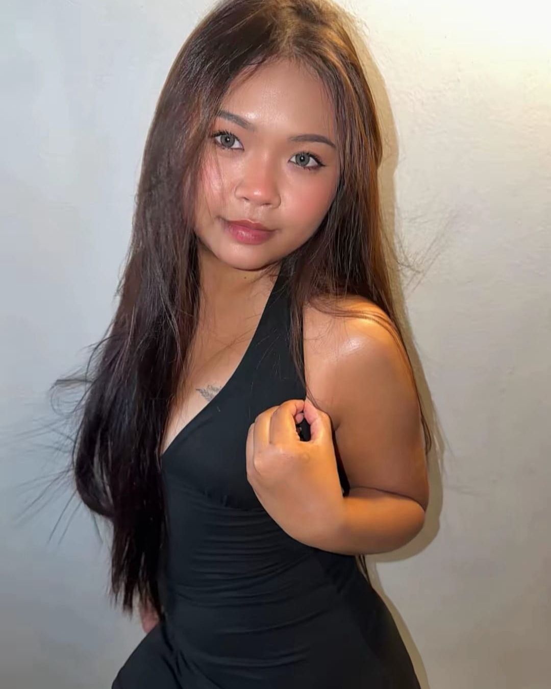 Noon, stilvolle Urlaubsbegleitung für Singleurlaub und Männerurlaub in Phuket Thailand